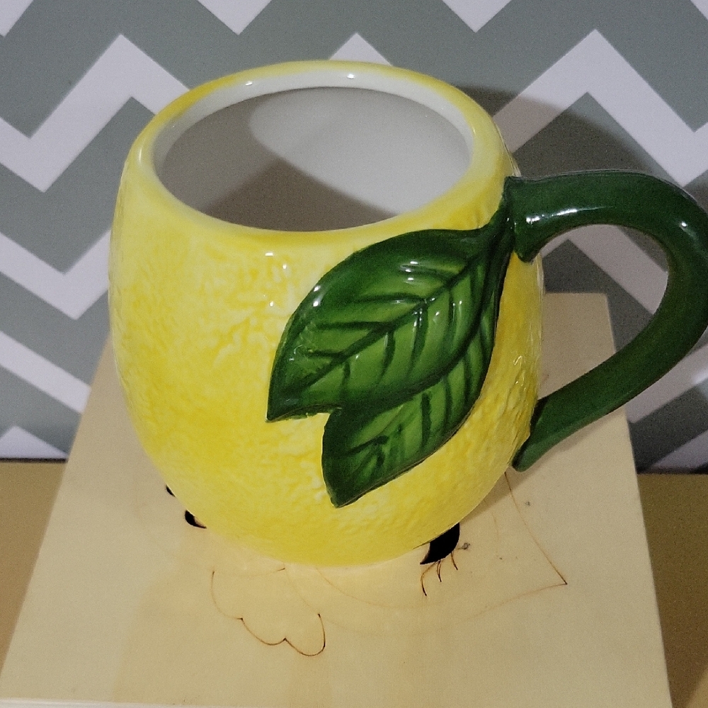 Lemmon Shapep Ceramic Mug for Dining HAND WASH ONLY.